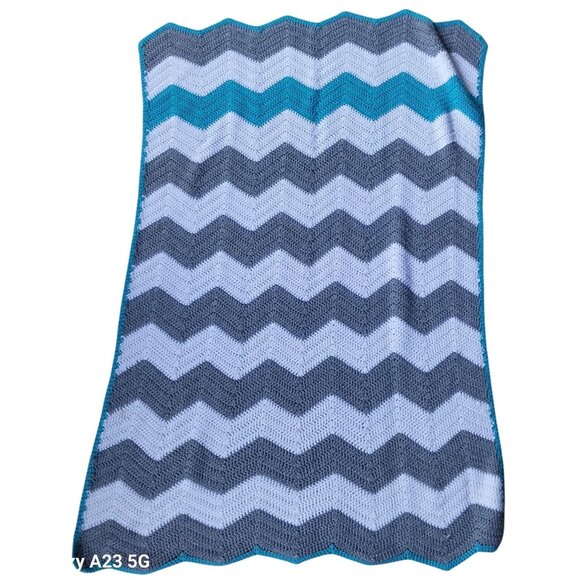 Handmade Crochet Chevron Blanket Gray White Teal Zigzag Pattern 40" X 60" Soft T - Picture 1 of 2